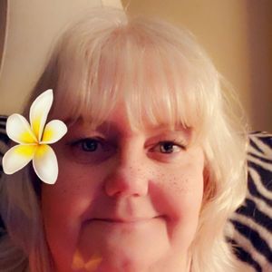 Meet your Posher, Carolyn